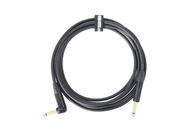 MOGAMI Premium 2524 Right-Angle Guitar Lead - 3m - Image 4