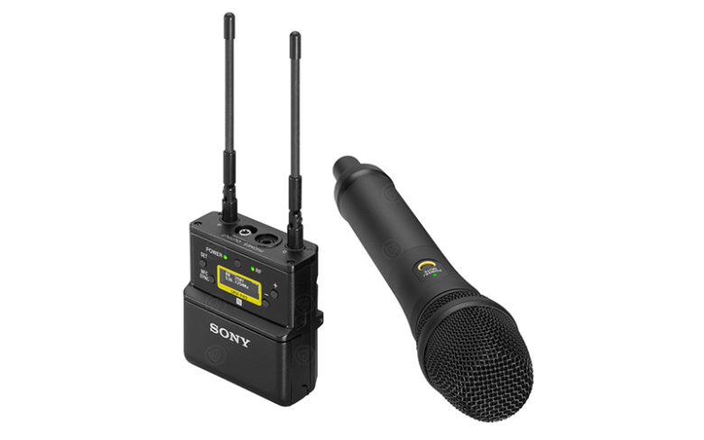 UWP D22 Wireless Microphone Set